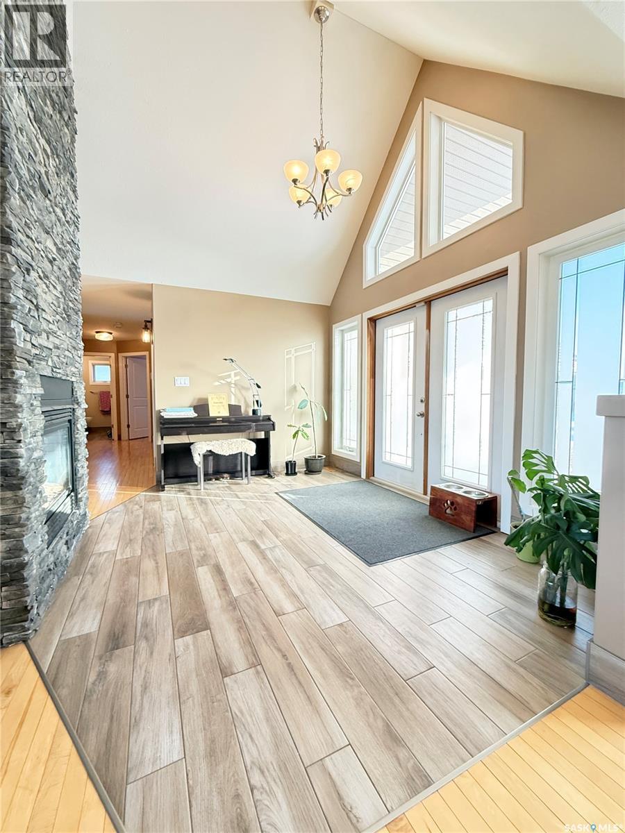 785 Washington Drive, Weyburn, Saskatchewan  S4H 3C7 - Photo 3 - SK028091