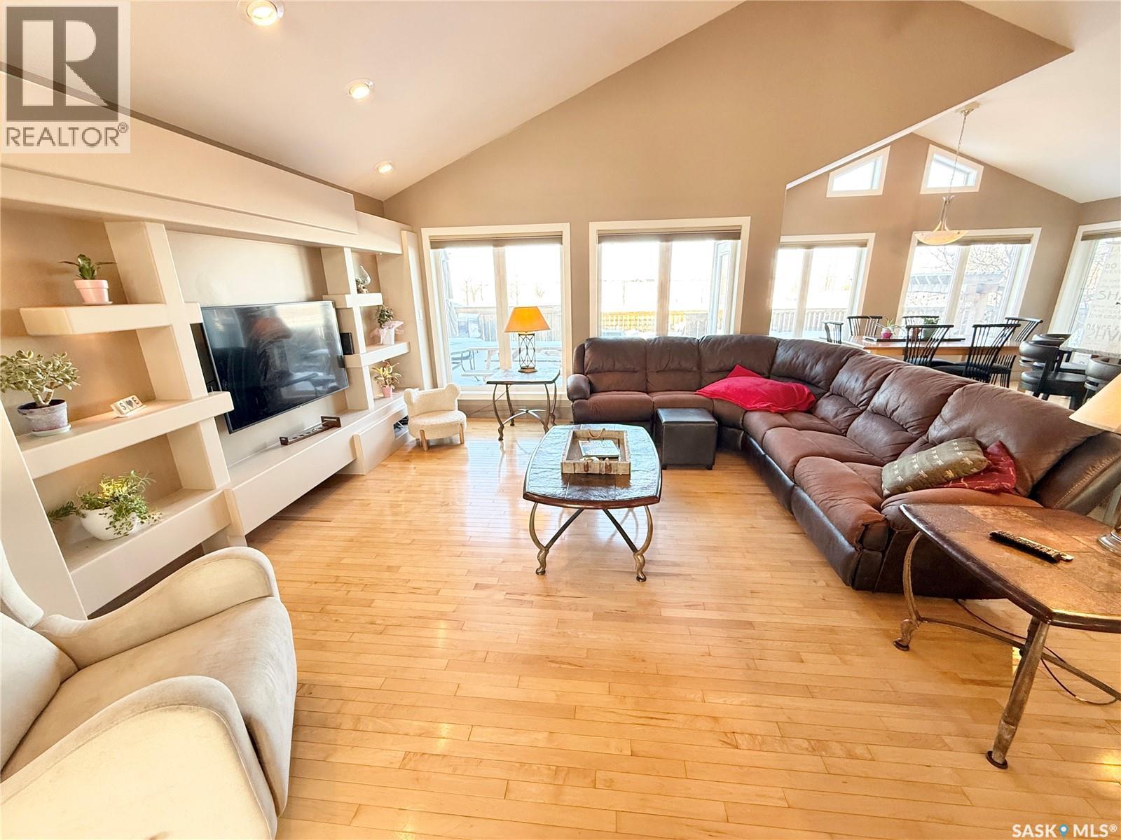 785 Washington Drive, Weyburn, Saskatchewan  S4H 3C7 - Photo 6 - SK028091