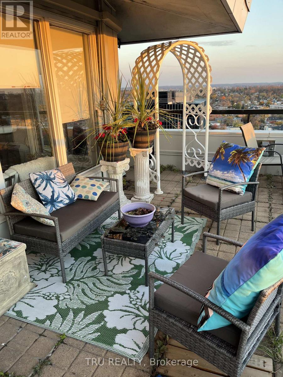 Ph4 - 158a Mcarthur Avenue, Ottawa, Ontario  K1L 7E7 - Photo 33 - X12788862