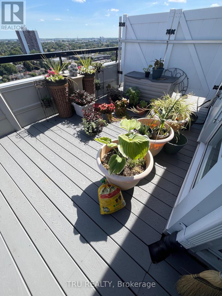 Ph4 - 158a Mcarthur Avenue, Ottawa, Ontario  K1L 7E7 - Photo 40 - X12788862