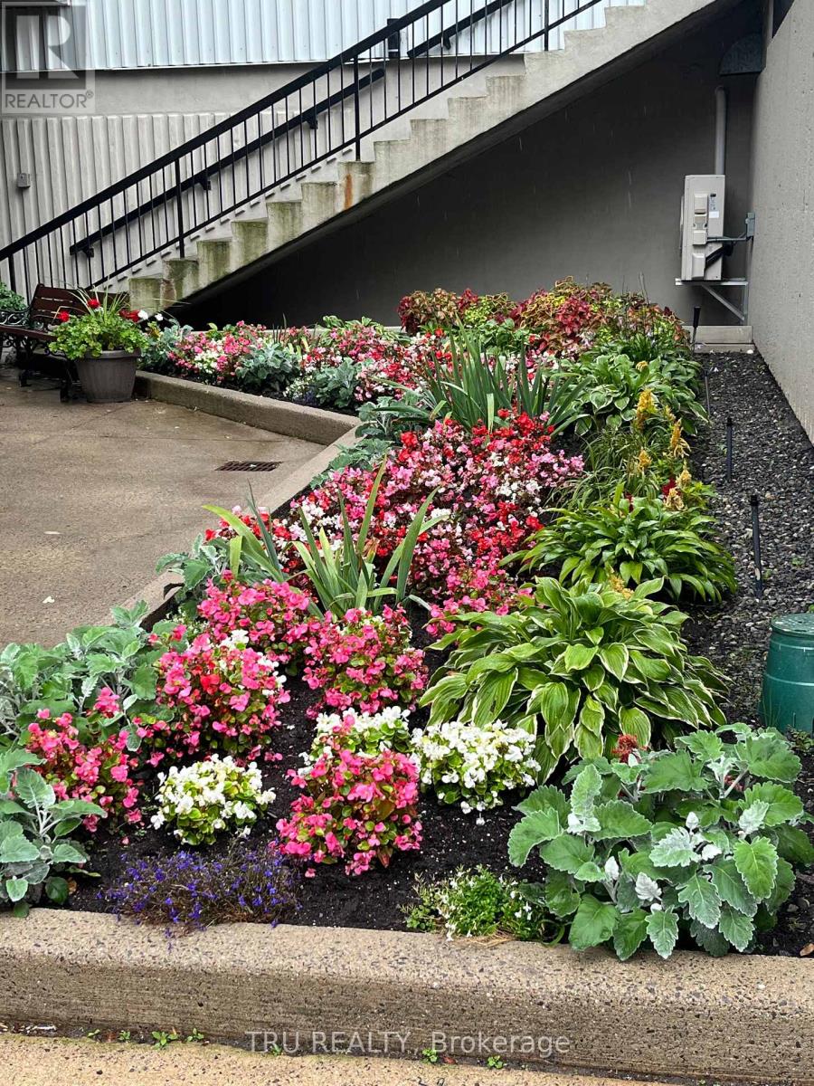 Ph4 - 158a Mcarthur Avenue, Ottawa, Ontario  K1L 7E7 - Photo 45 - X12788862