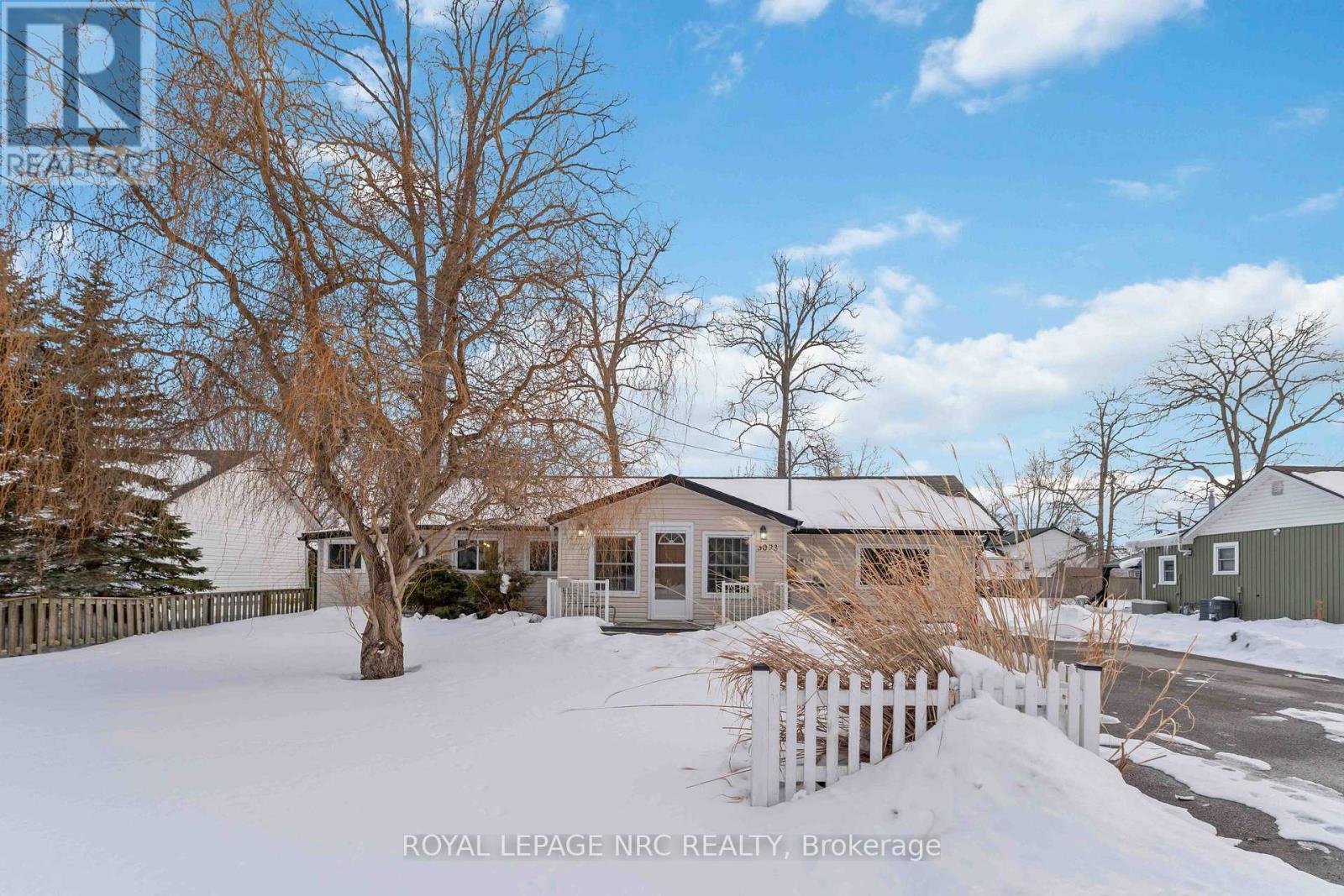 3093 Hyman Avenue, Fort Erie, Ontario  L0S 1N0 - Photo 2 - X12788858