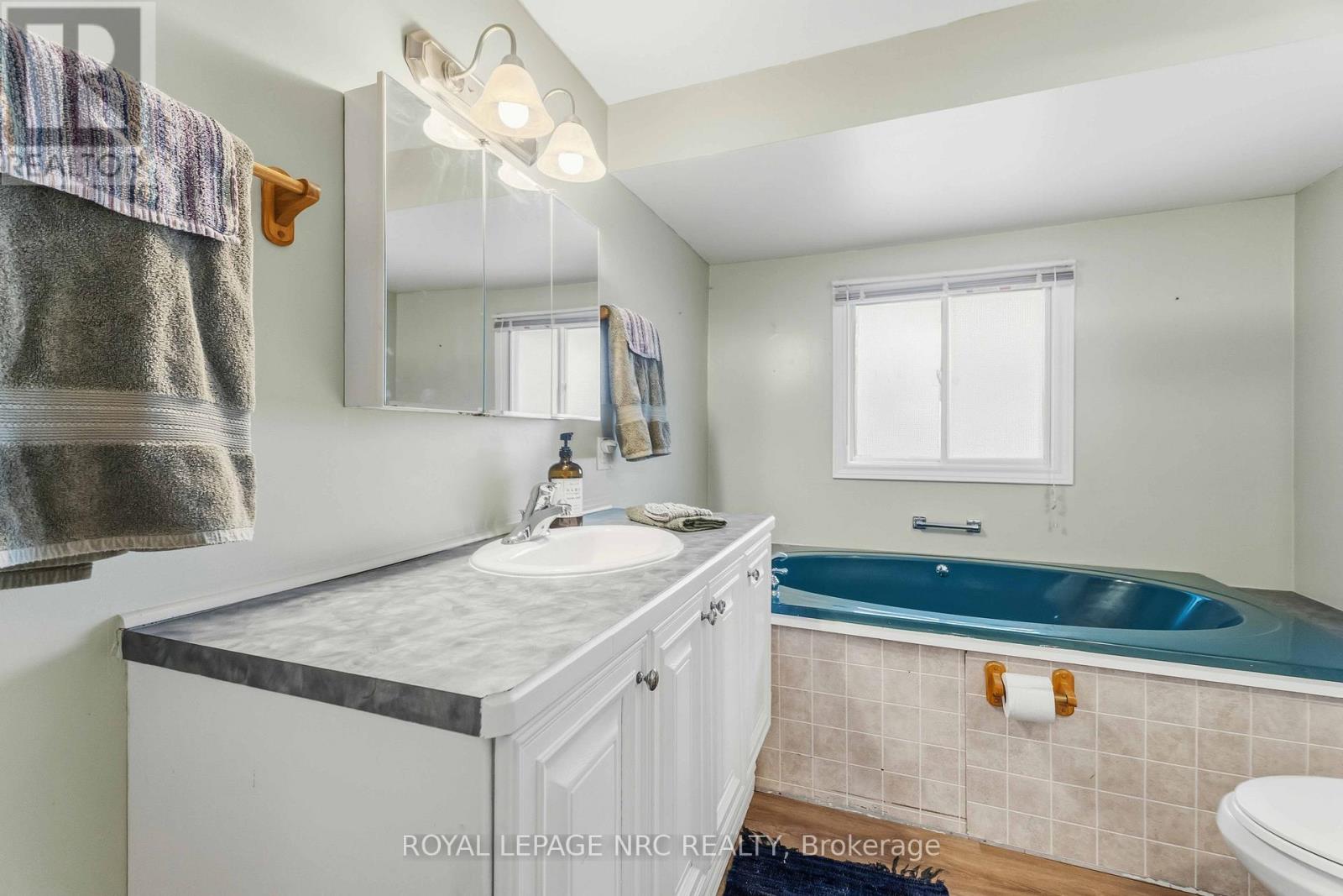 3093 Hyman Avenue, Fort Erie, Ontario  L0S 1N0 - Photo 26 - X12788858