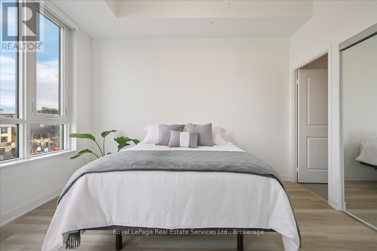 308 - 2007 James Street, Burlington, Ontario  L7R 0G7 - Photo 26 - W12788912