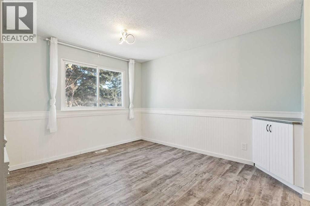 10618 Braeside Drive Sw, Calgary, Alberta  T2W 1B9 - Photo 7 - A2281567