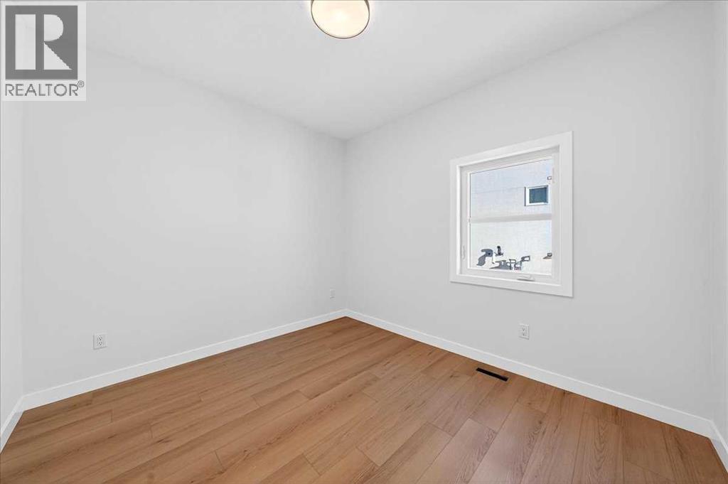 7 Lakewood Way, Strathmore, Alberta  T1P 2J5 - Photo 6 - A2283008