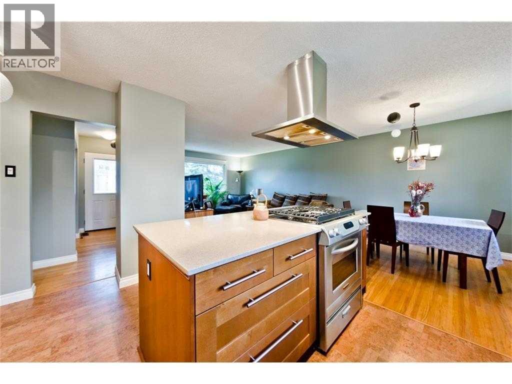 81 Westminster Drive Sw, Calgary, Alberta  T3C 2T2 - Photo 3 - A2286445