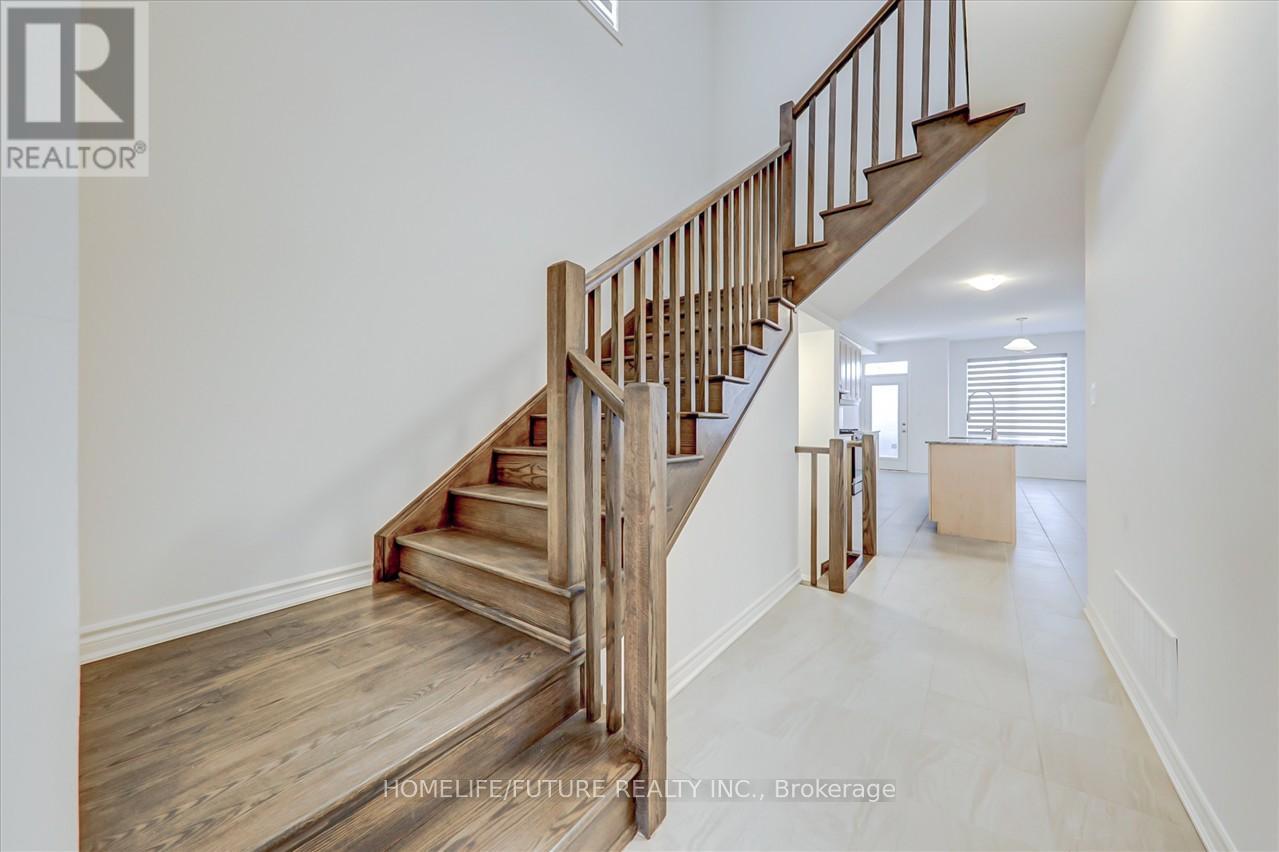 Upper - 2959 Heartwood Lane, Pickering, Ontario  L1X 0P1 - Photo 6 - E12788884