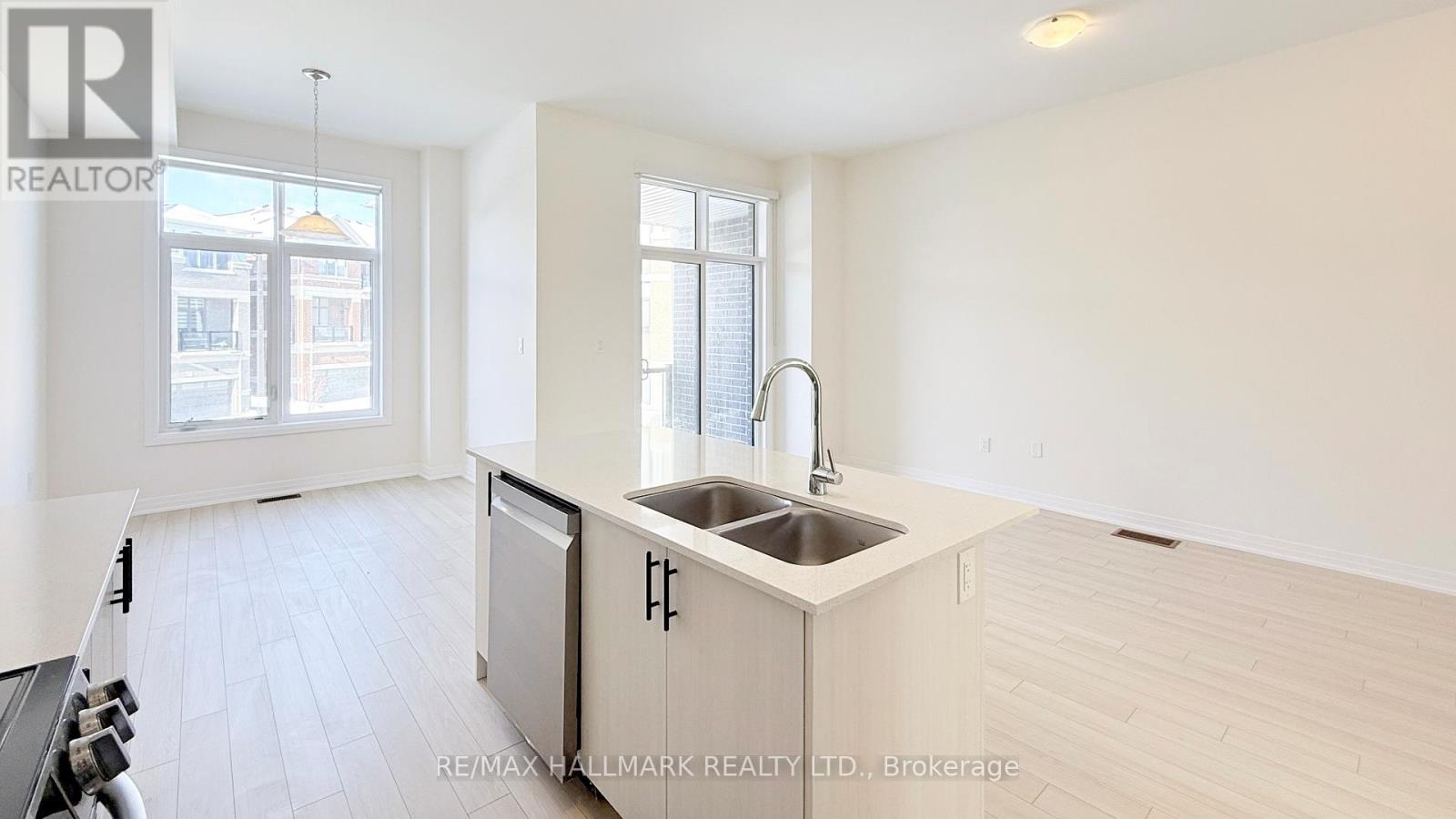 80 Lunay Drive, Richmond Hill, Ontario  L4S 1N4 - Photo 6 - N12788850