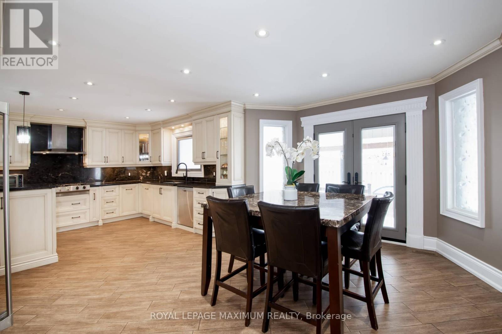 61 Gas Light Crescent, Vaughan, Ontario  L4L 8E8 - Photo 20 - N12788886