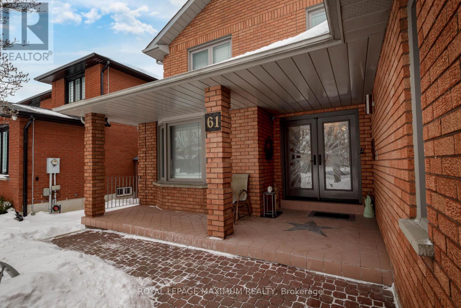 61 Gas Light Crescent, Vaughan, Ontario  L4L 8E8 - Photo 3 - N12788886