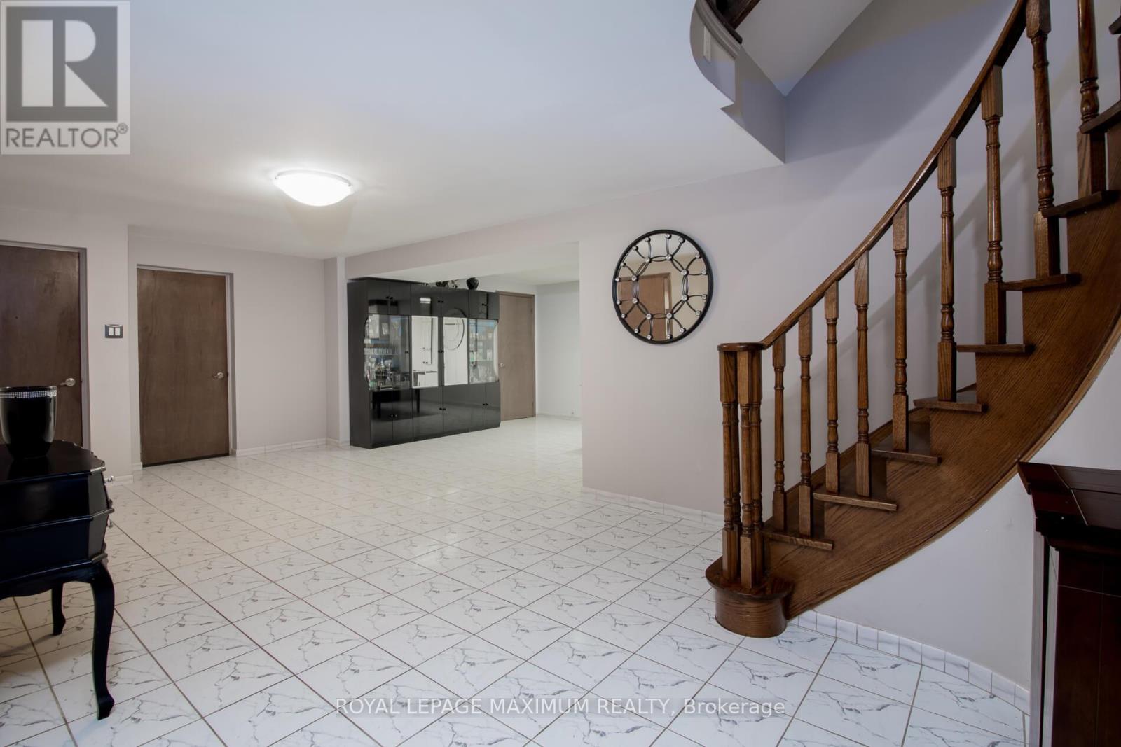 61 Gas Light Crescent, Vaughan, Ontario  L4L 8E8 - Photo 33 - N12788886