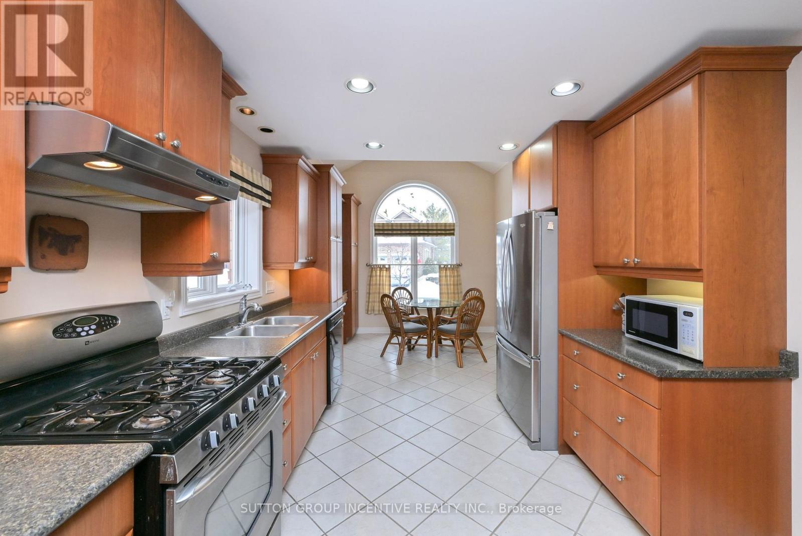 71 Bella Vista Trail, New Tecumseth, Ontario  L9R 2E2 - Photo 10 - N12788890