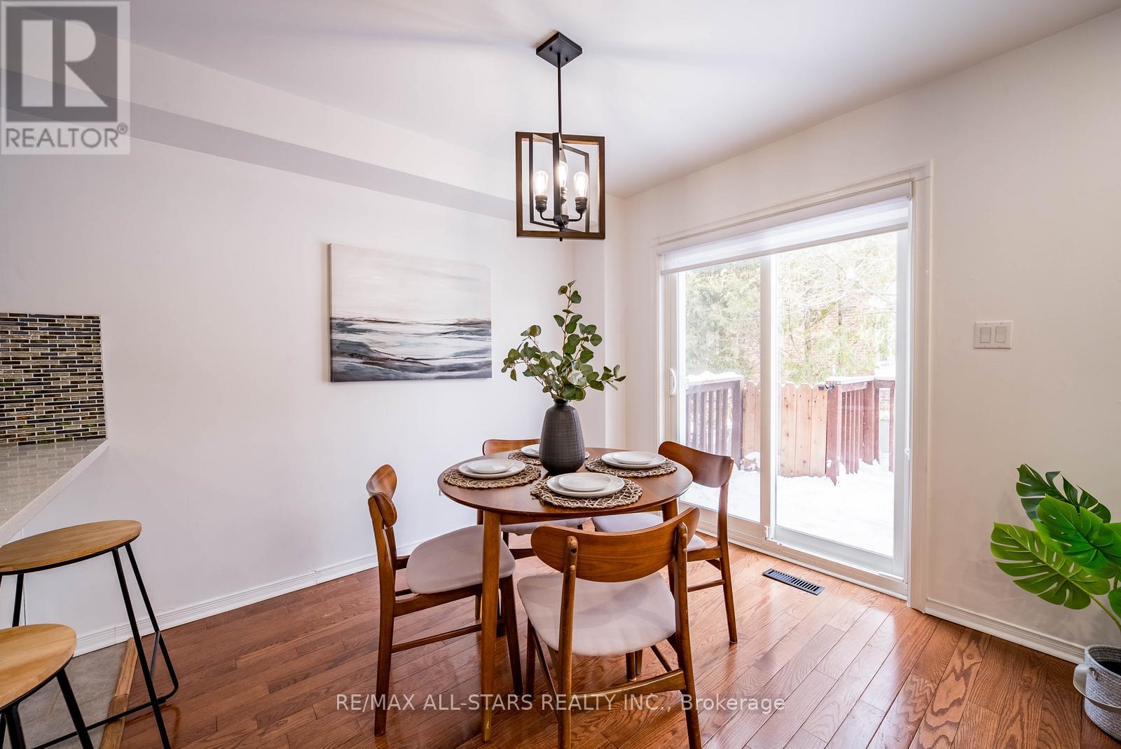 84 Willoway, Whitchurch-Stouffville, Ontario  L4A 1K6 - Photo 13 - N12788902