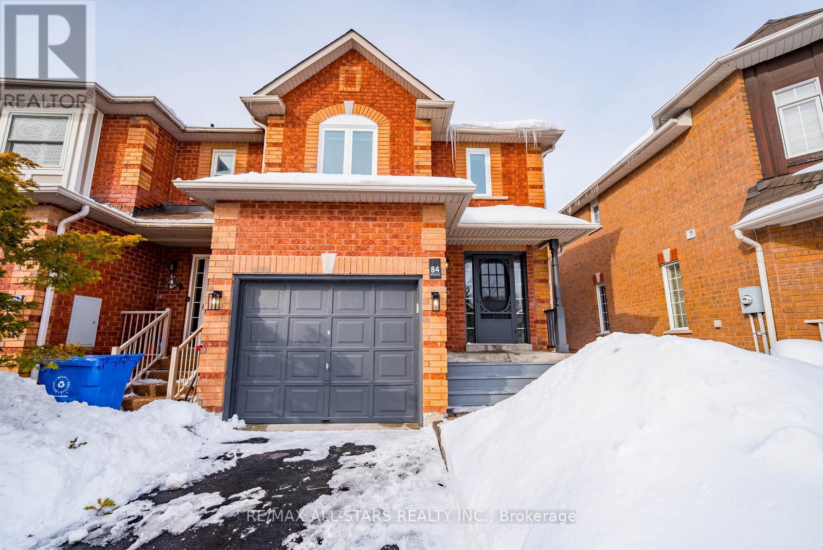 84 Willoway, Whitchurch-Stouffville, Ontario  L4A 1K6 - Photo 3 - N12788902