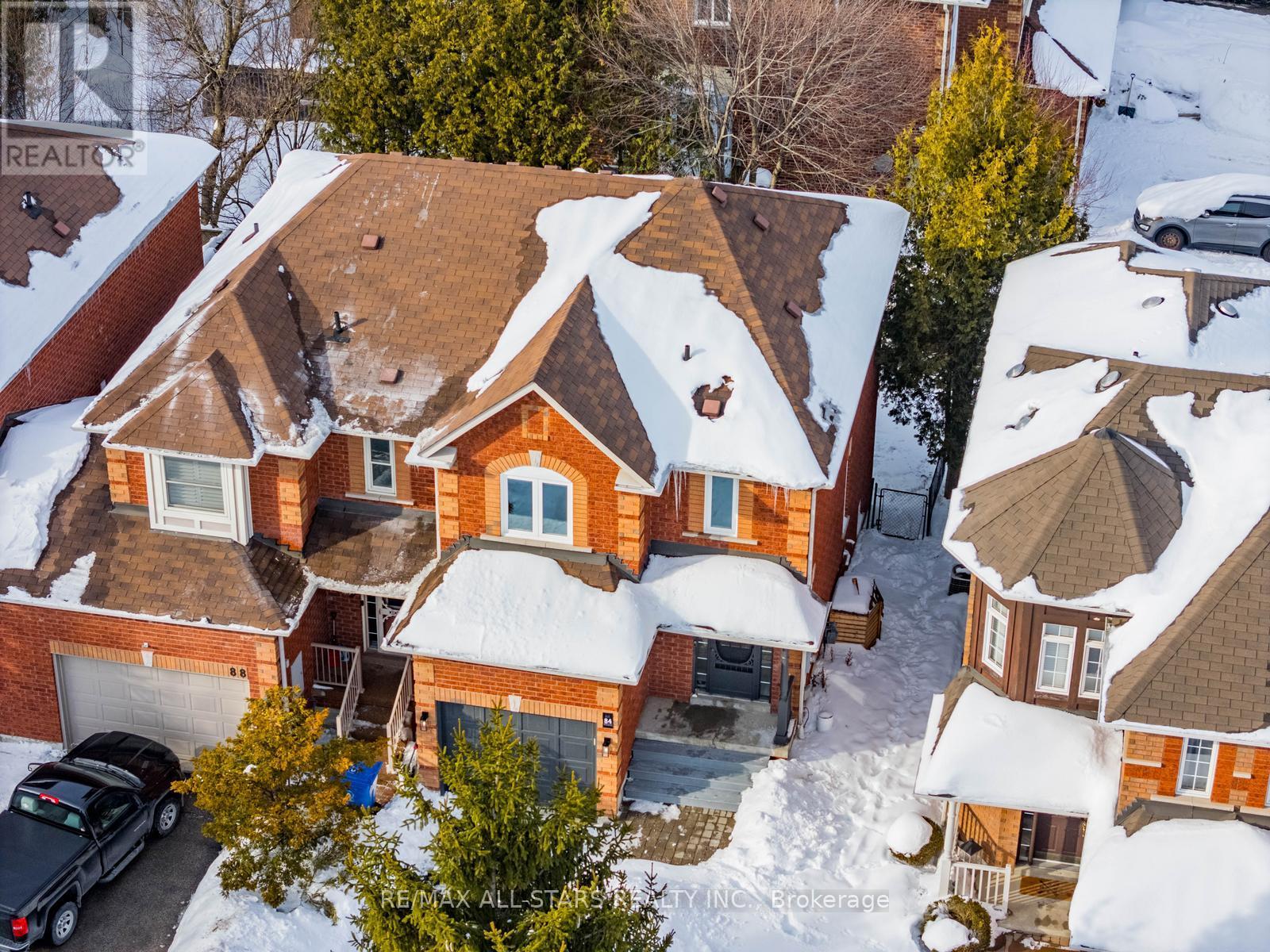 84 Willoway, Whitchurch-Stouffville, Ontario  L4A 1K6 - Photo 6 - N12788902