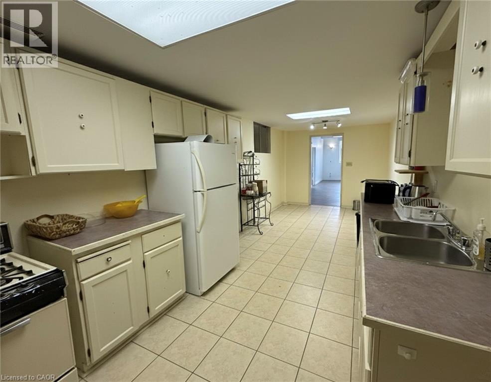 231 N Bay Street N, Hamilton, Ontario  L8R 2R1 - Photo 11 - 40805036