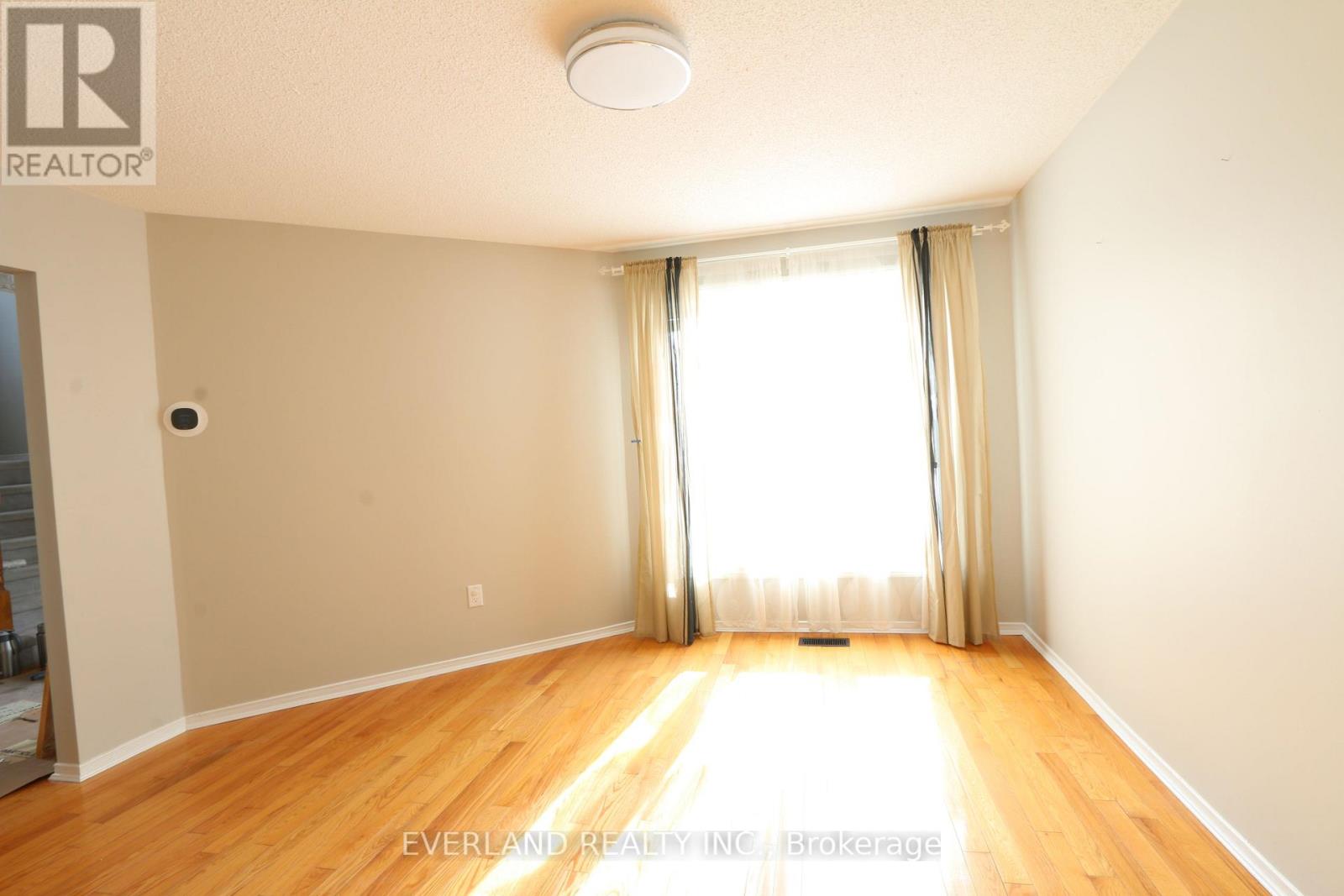 Upper - 212 Austin Drive, Markham, Ontario  L3R 6M6 - Photo 21 - N12781820
