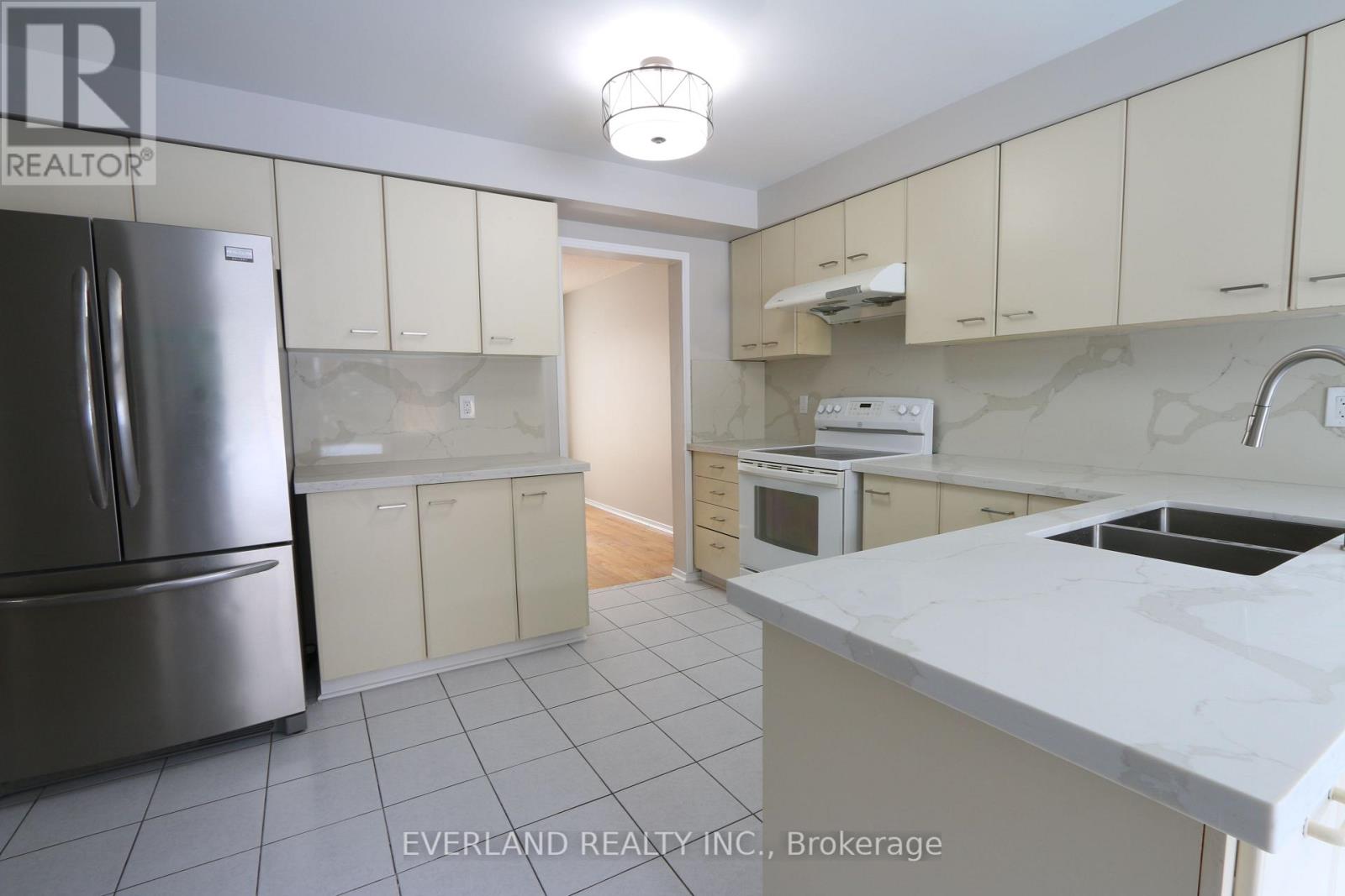 Upper - 212 Austin Drive, Markham, Ontario  L3R 6M6 - Photo 26 - N12781820