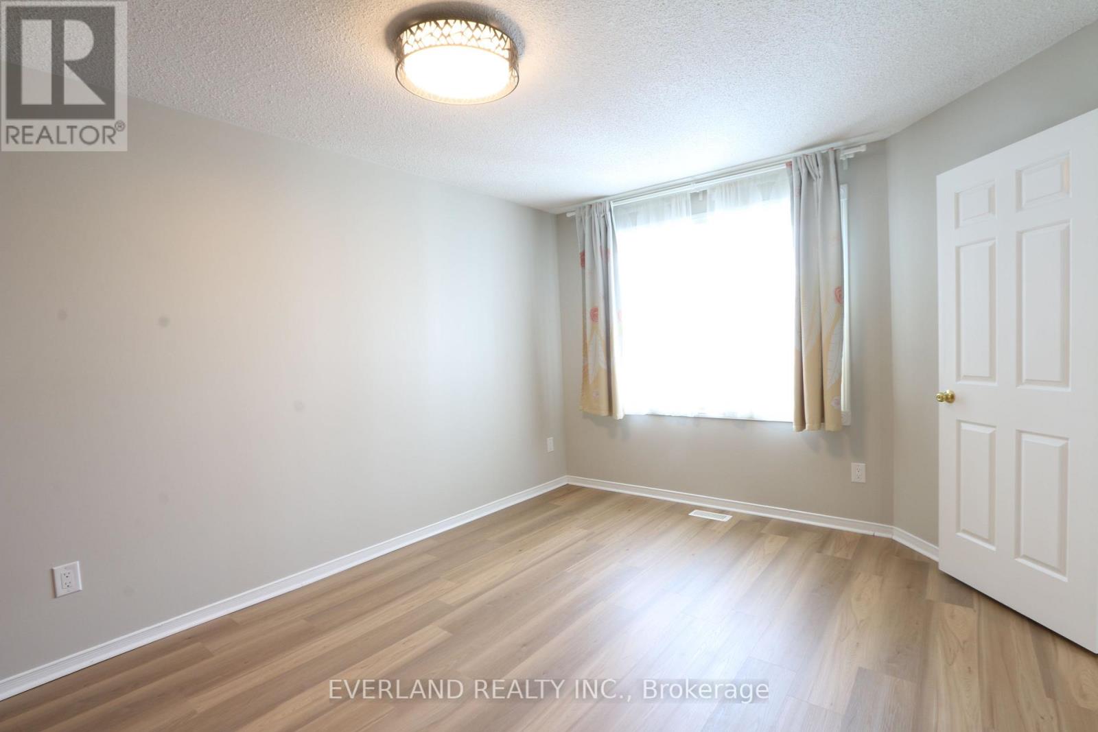 Upper - 212 Austin Drive, Markham, Ontario  L3R 6M6 - Photo 17 - N12781820