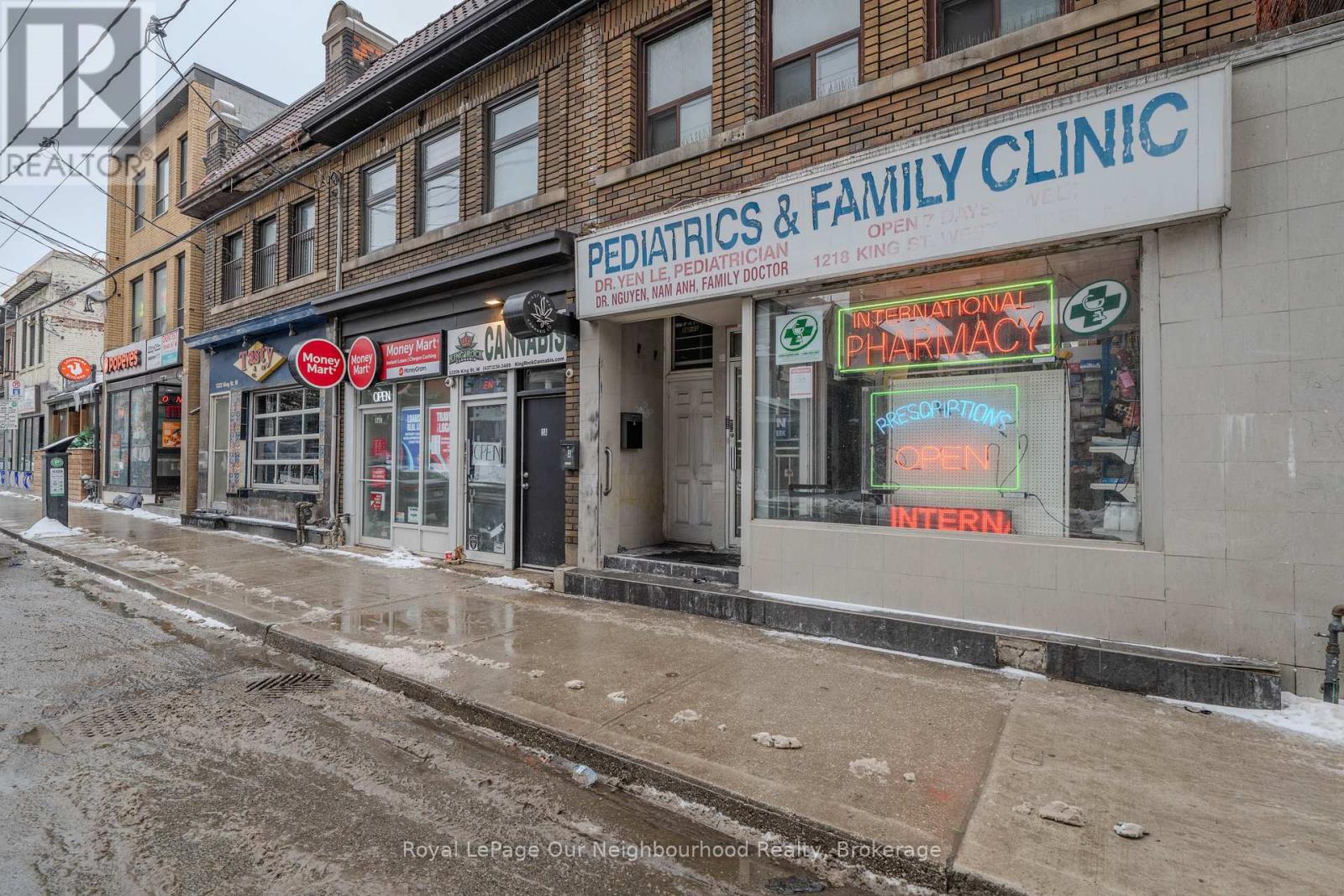 Lower Level - 1224 King Street W, Toronto, Ontario  M6K 1G4 - Photo 9 - W12788852