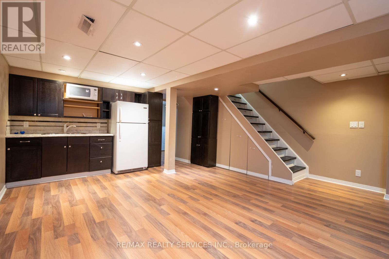 4 Summertime Court, Brampton, Ontario  L6Z 2B4 - Photo 19 - W12788878