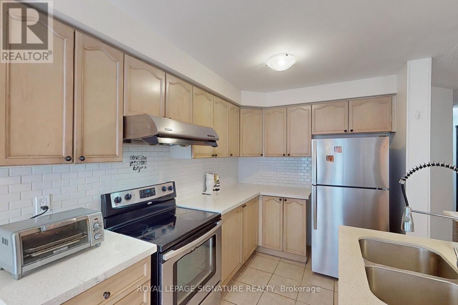 5352 Byford Place, Mississauga, Ontario  L4Z 3W9 - Photo 11 - W12788914