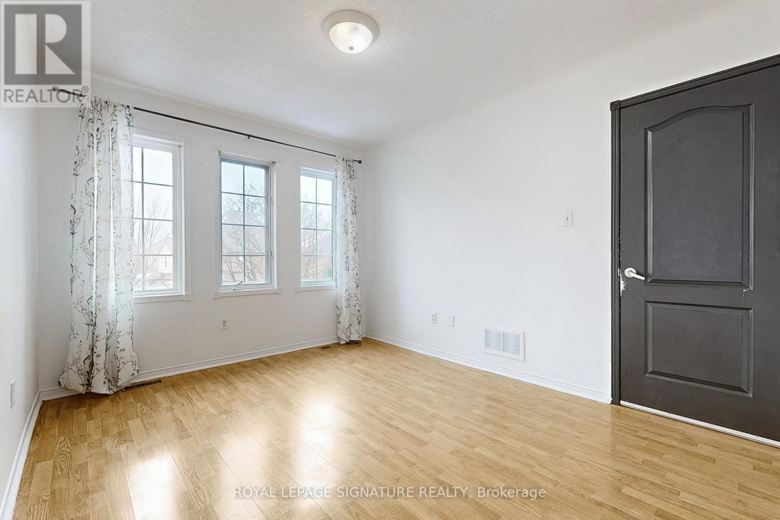 5352 Byford Place, Mississauga, Ontario  L4Z 3W9 - Photo 27 - W12788914