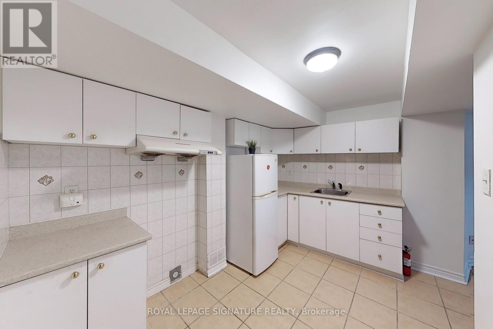 5352 Byford Place, Mississauga, Ontario  L4Z 3W9 - Photo 37 - W12788914