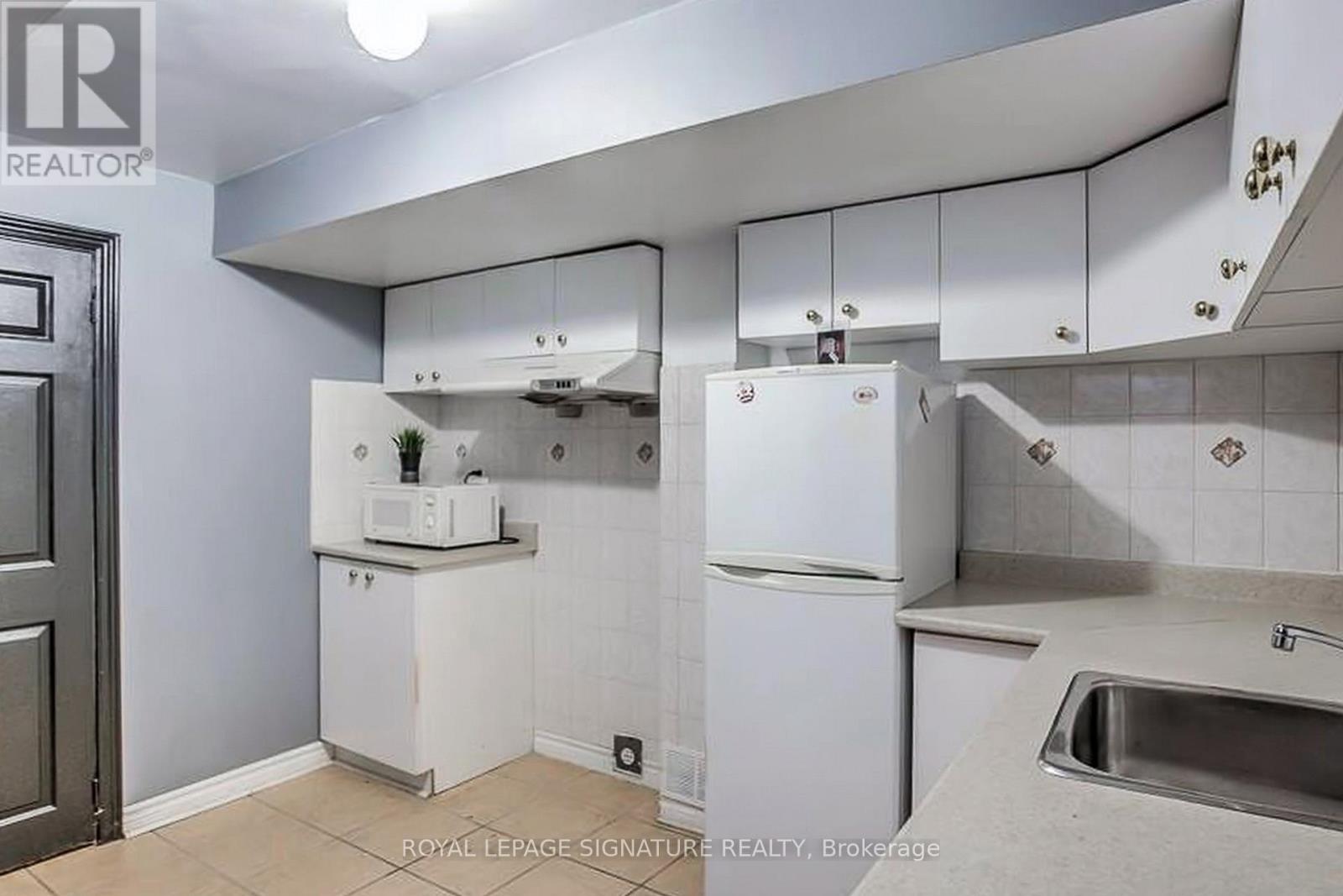 5352 Byford Place, Mississauga, Ontario  L4Z 3W9 - Photo 38 - W12788914