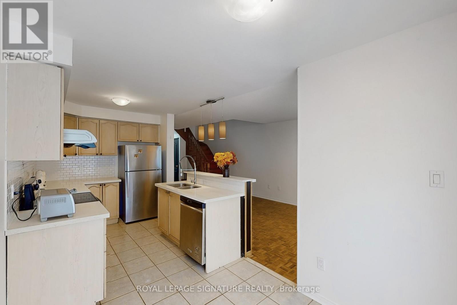 5352 Byford Place, Mississauga, Ontario  L4Z 3W9 - Photo 9 - W12788914