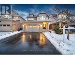 15 DOMINION DRIVE, Guelph, Ontario
