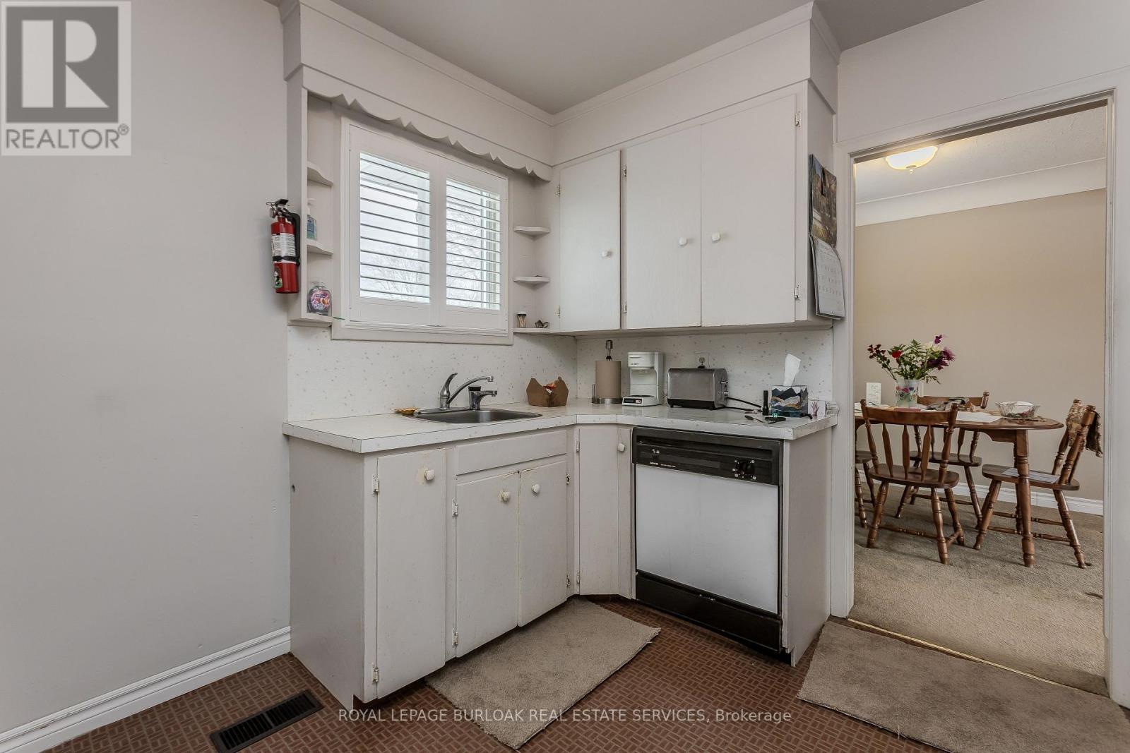 4 Cherry Avenue, Grimsby, Ontario  L3M 2G9 - Photo 17 - X12788866