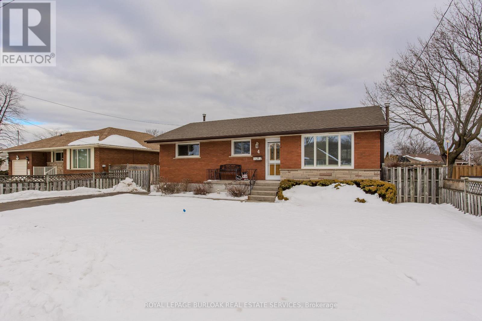4 Cherry Avenue, Grimsby, Ontario  L3M 2G9 - Photo 5 - X12788866