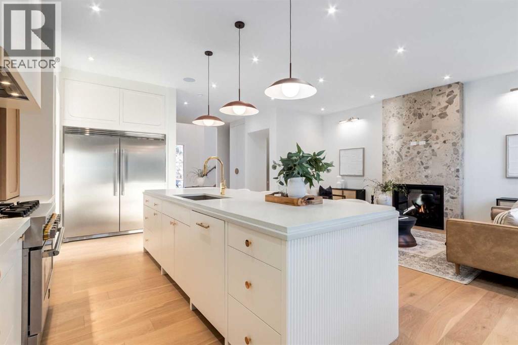 8812 33 Avenue Nw, Calgary, Alberta  T3B 1M5 - Photo 6 - A2286171