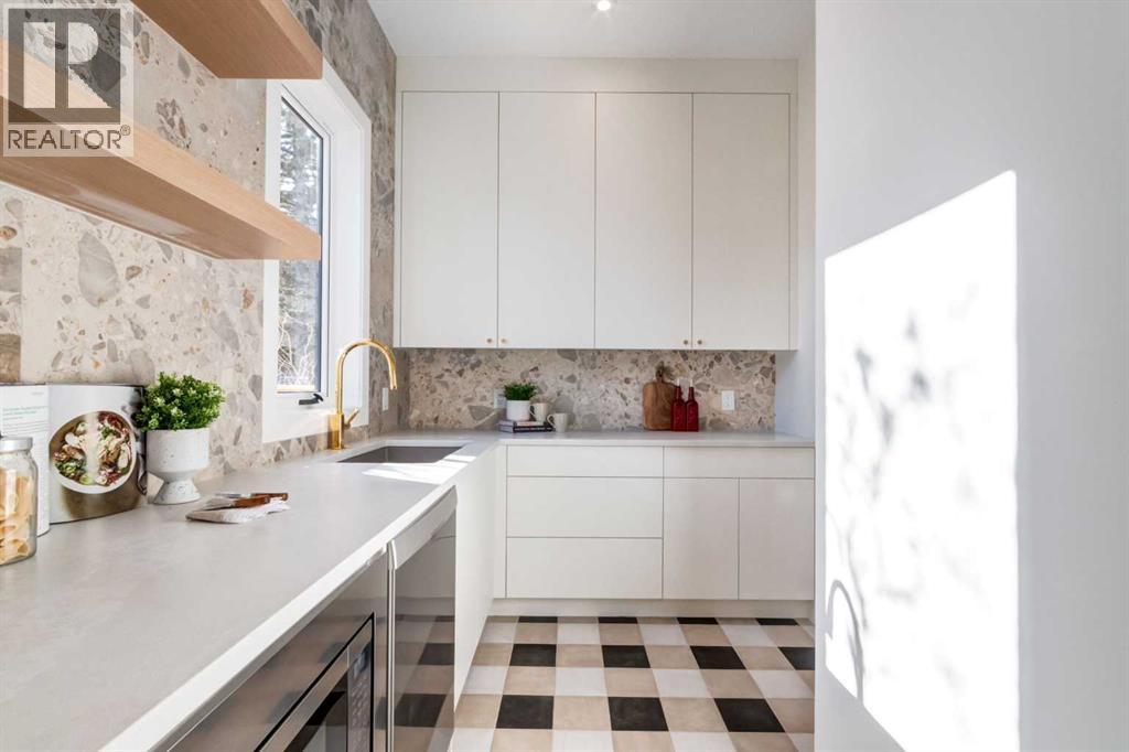 8812 33 Avenue Nw, Calgary, Alberta  T3B 1M5 - Photo 14 - A2286171