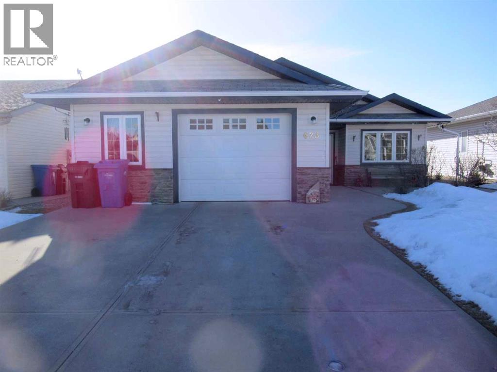 623 6 Avenue Sw, Sundre, Alberta  T0M 1X0 - Photo 2 - A2286215