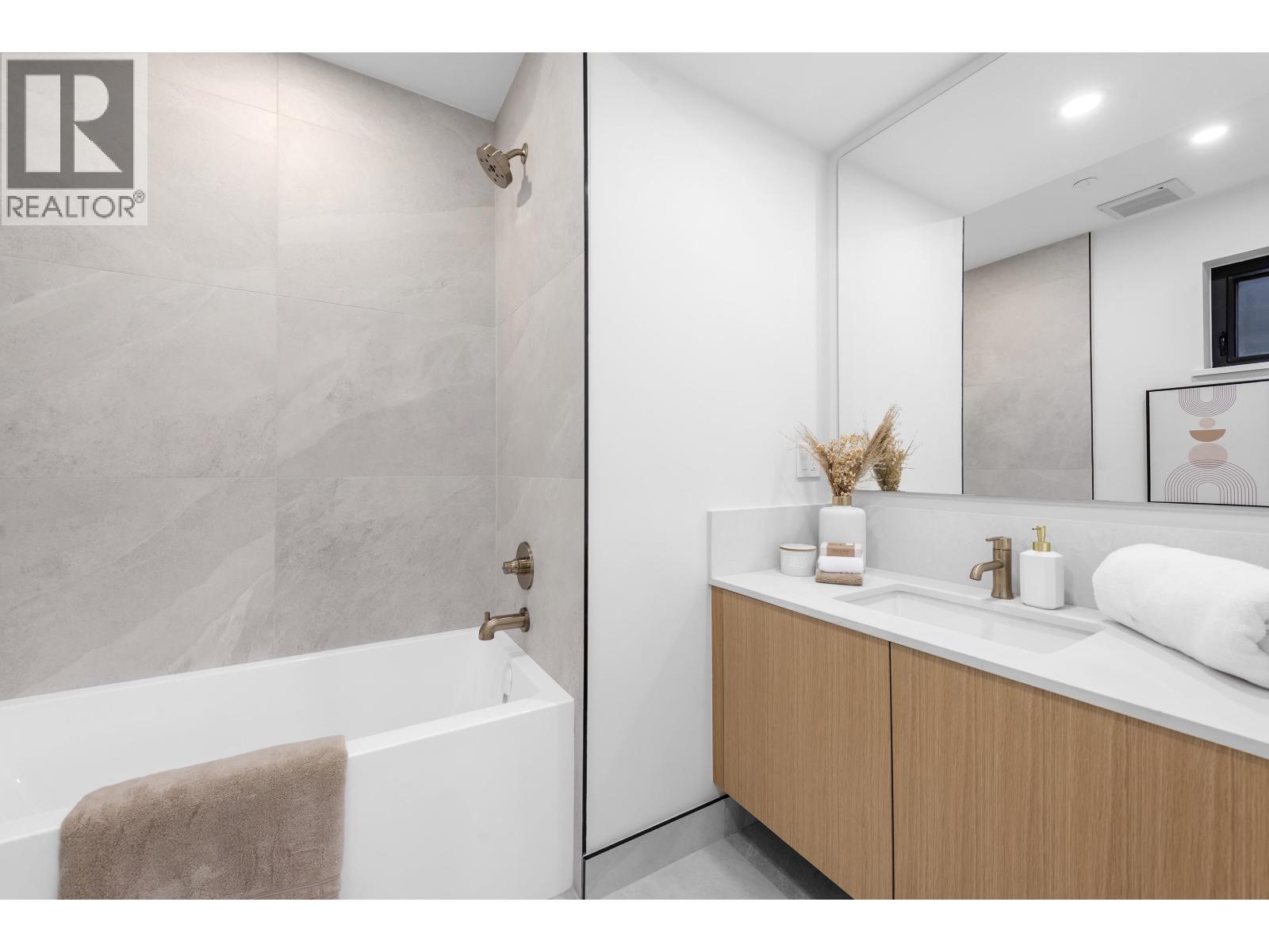 1 4895 Moss Street, Vancouver, British Columbia  V5R 3T3 - Photo 32 - R3089999