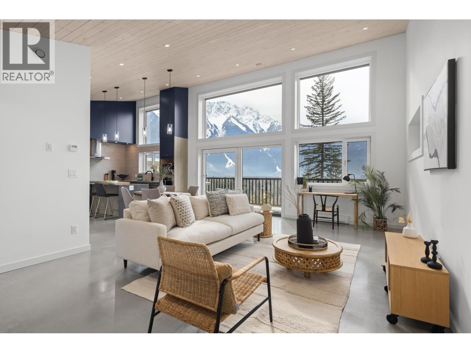7666 CERULEAN DRIVE, Pemberton, British Columbia
