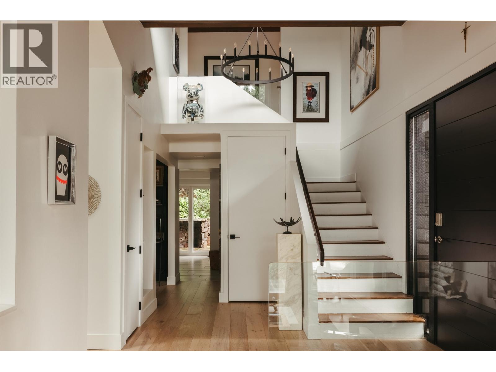 328 Monteray Avenue, North Vancouver, British Columbia  V7N 3E6 - Photo 12 - R3089985