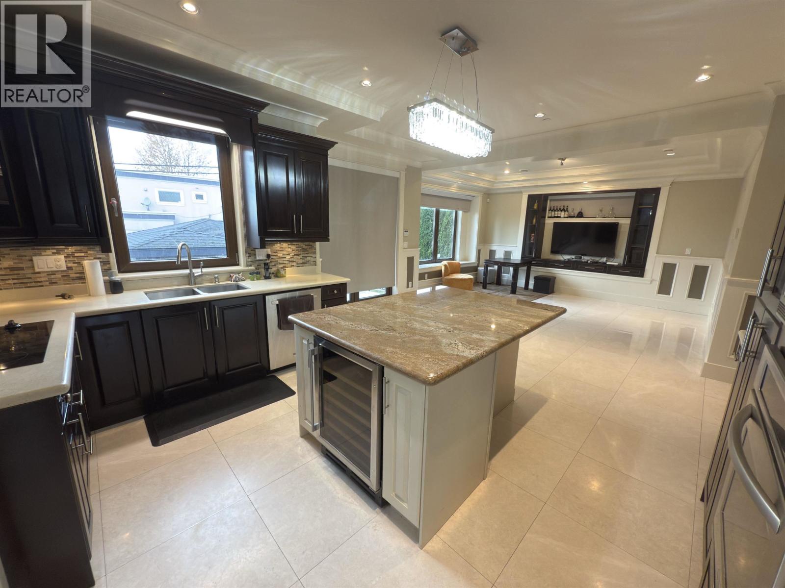 7689 Jasper Crescent, Vancouver, British Columbia  V5P 3S7 - Photo 18 - R3090001