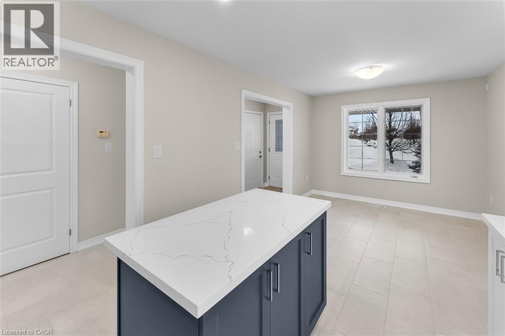 8329 Atack Court, Niagara Falls, Ontario  L2H 3N4 - Photo 12 - 40801966