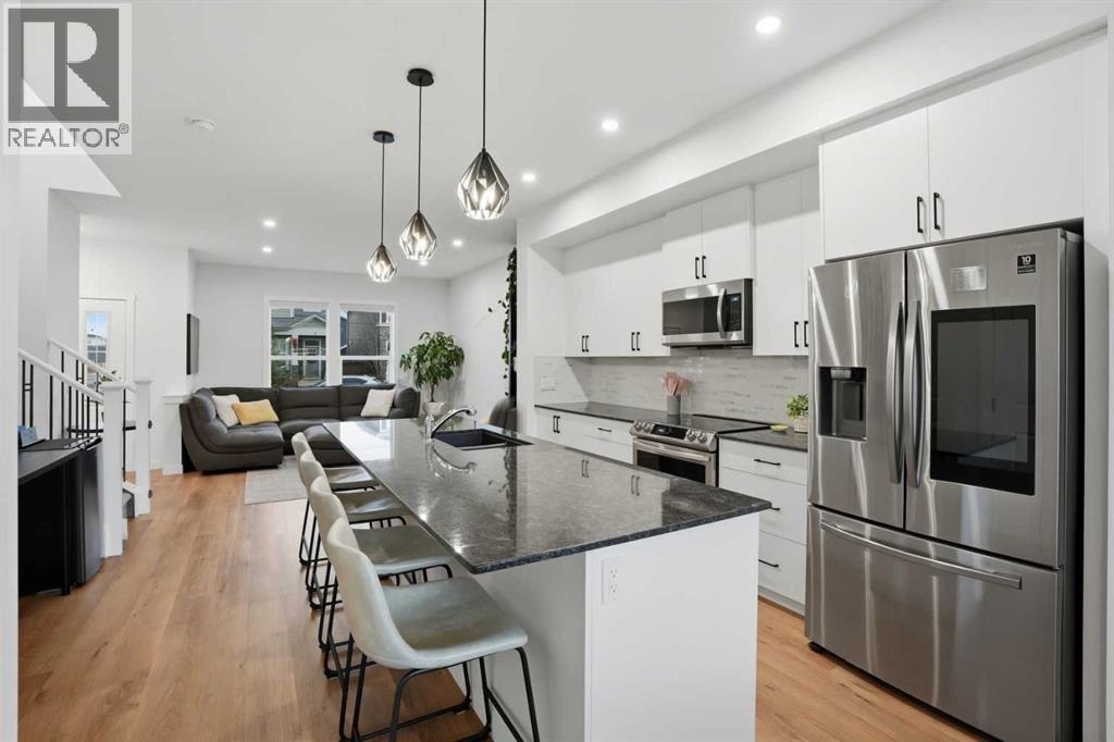 8 Legacy Glen Manor Se, Calgary, Alberta  T2X 4E5 - Photo 7 - A2284732