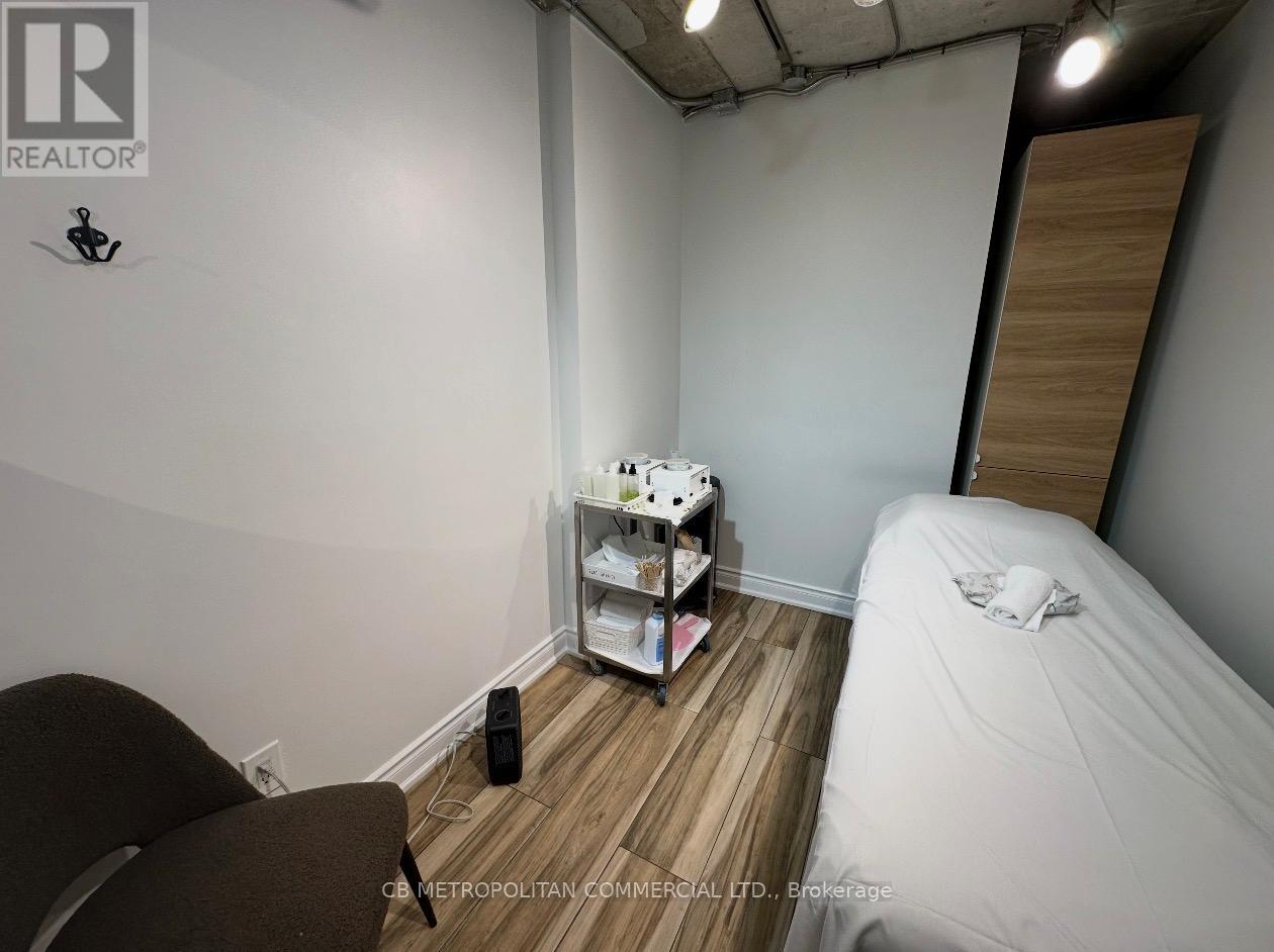 968 Queen Street W, Toronto, Ontario  M6J 1G8 - Photo 5 - C12788918