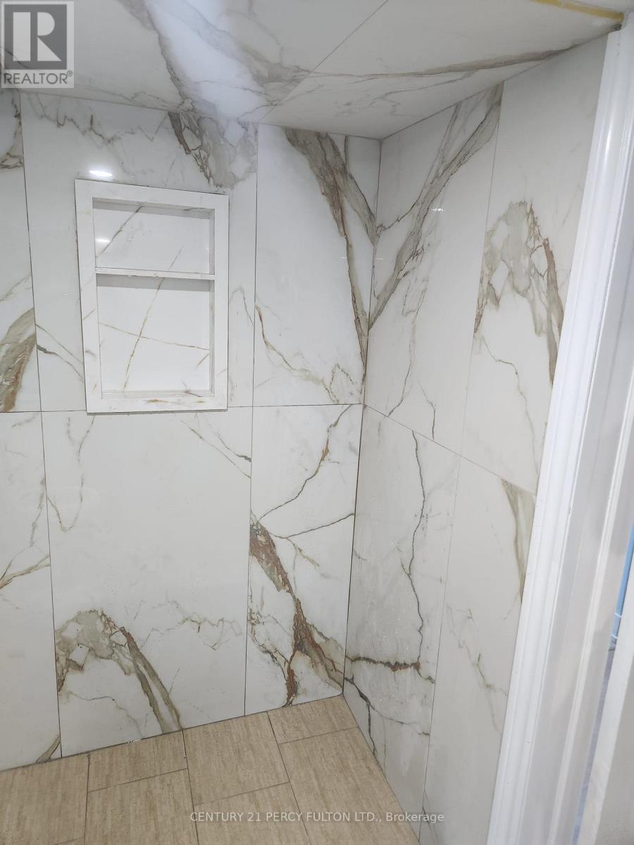 1056 Suddard Avenue, Oshawa, Ontario  L1L 0V5 - Photo 8 - E12788920