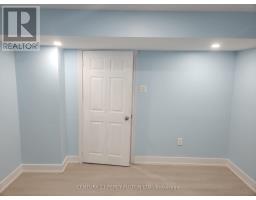 1056 SUDDARD AVENUE, Oshawa, Ontario