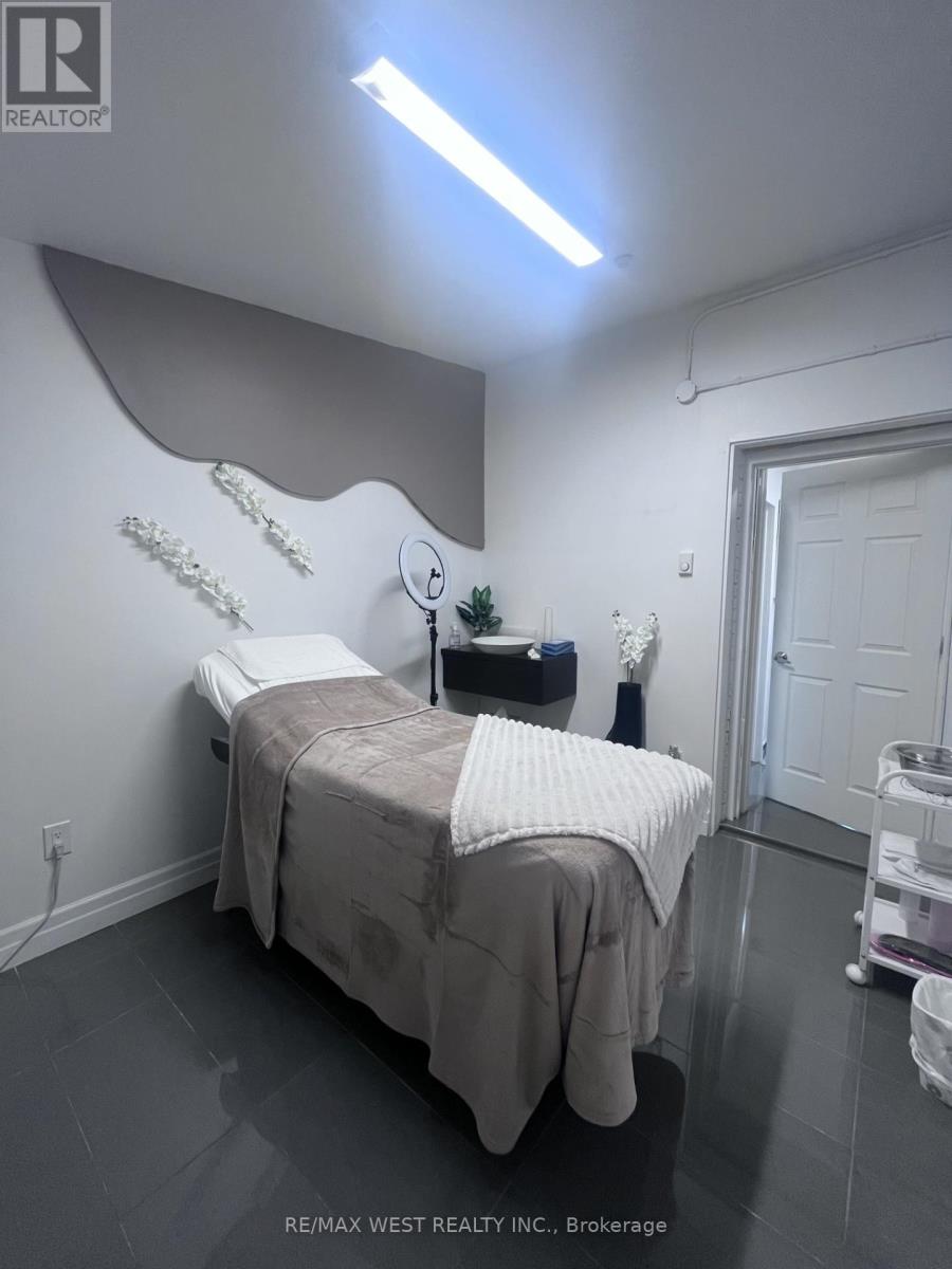 Unknown Address, ,    - Photo 5 - N12788916