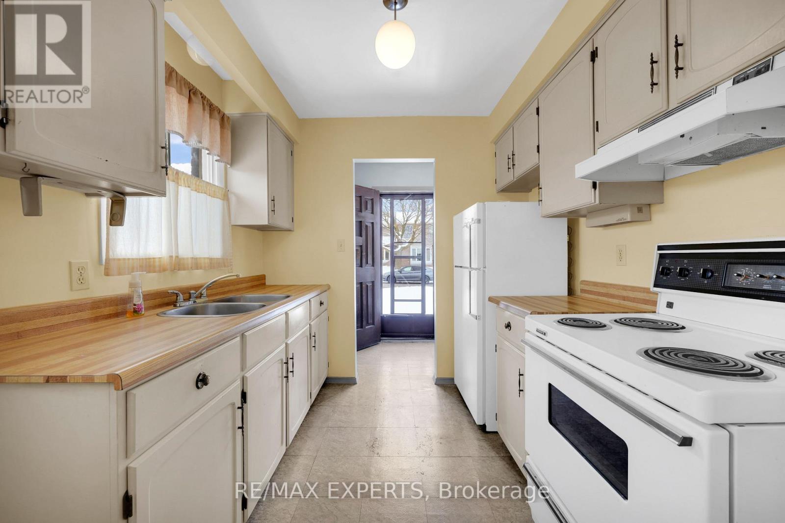 3 Milne Street, New Tecumseth, Ontario  L4N 7J1 - Photo 7 - N12788922