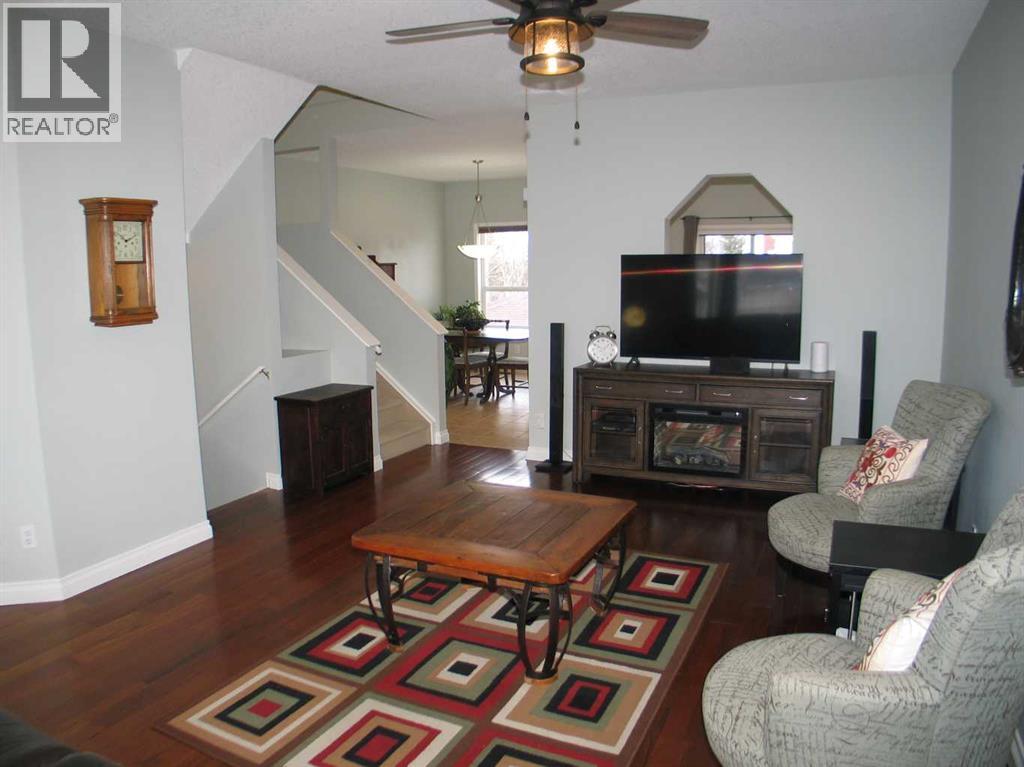 155 Citadel Drive Nw, Calgary, Alberta  T3G 4J5 - Photo 4 - A2274364