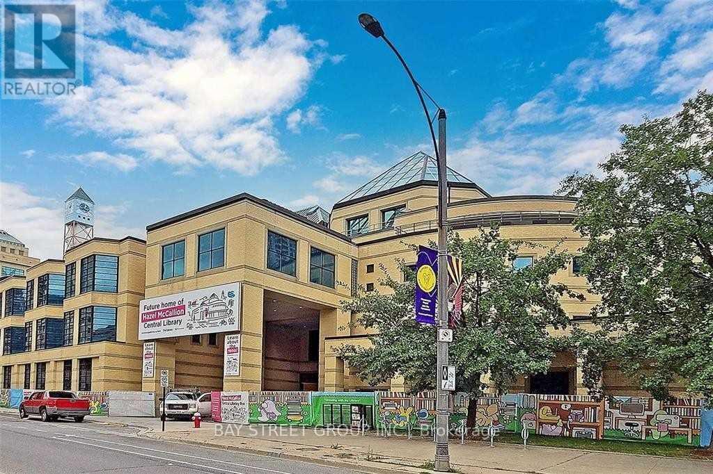 1610 - 360 Square One Drive, Mississauga, Ontario  L5B 0G7 - Photo 37 - W12788930